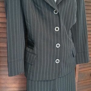 Women's suit 16 dark grey pinstripe with a line